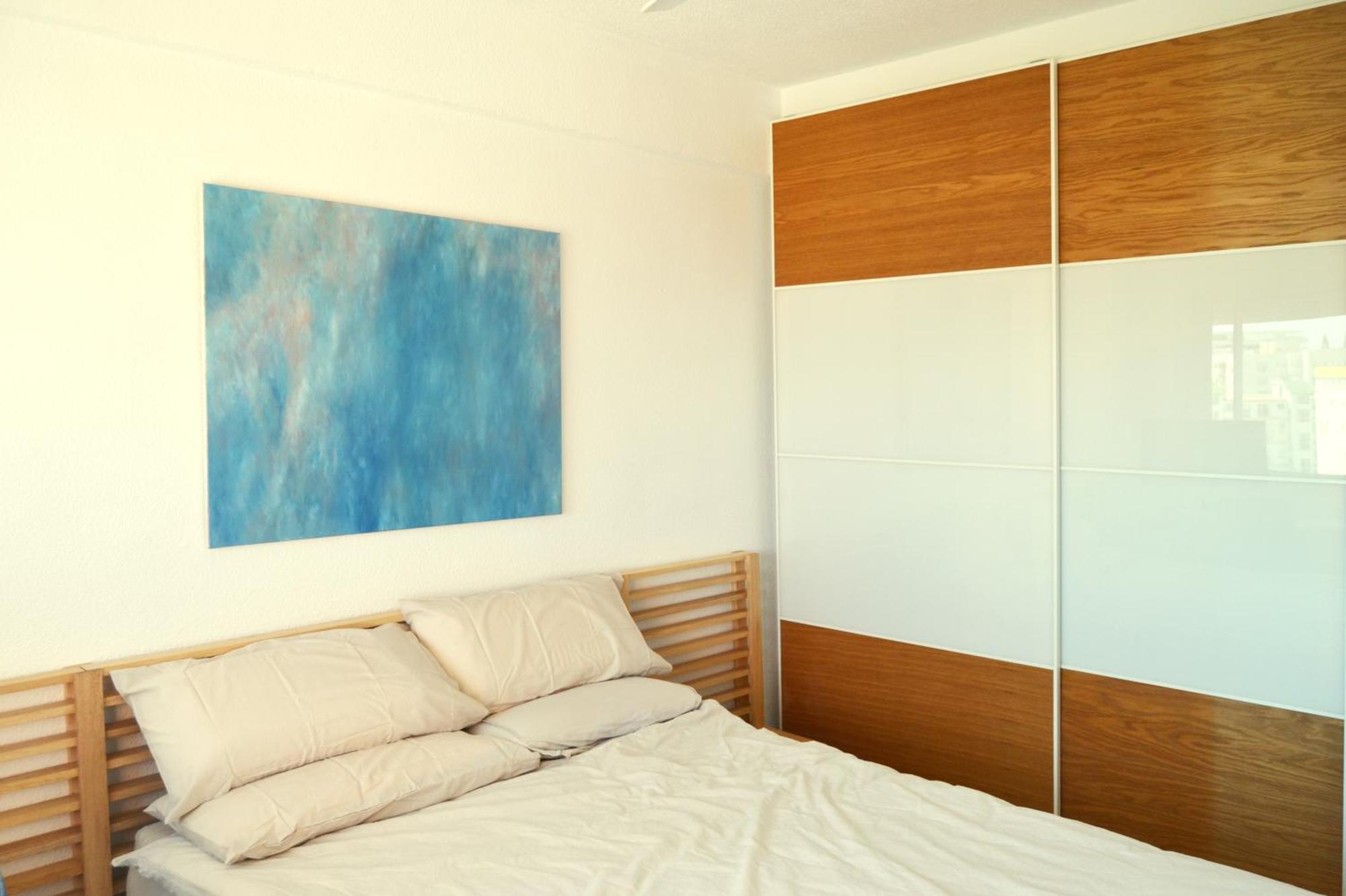 Light-Filled Apartment With Sea Views 托雷莫利诺斯 外观 照片